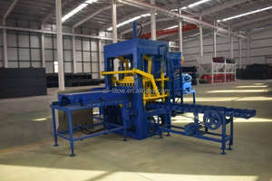 Macchina Idraulica Compatta <span class=keywords><strong>QT3</strong></span>-<span class=keywords><strong>20</strong></span> per la Produzione di Blocchi Cavi e Pavimentazioni - Product Image 2