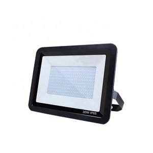 Projecteur LED 100W IP65 5000K Lumière du jour Corps en aluminium Éclairage large à montage en surface Haute luminosité pour entrepôt et extérieur - Product Image 5