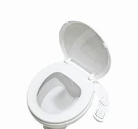 Housse de siège de toilette non chauffée en PP à chute lente et détachable rapidement de forme ronde jumelée à un bidet détachable rapidement
