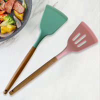Ensemble de 12 ustensiles de cuisine écologiques antiadhésifs en silicone et nylon avec support en bois