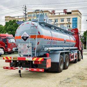 Directo de fábrica Sinotruk HOWO 18,3 Square 8x4 Transmisión manual Cisterna corrosiva Nueva condición para precio preferido químico - Product Image 4