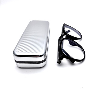 Étui à <span class=keywords><strong>lunettes</strong></span> en aluminium de conception haut de gamme <span class=keywords><strong>lunettes</strong></span> <span class=keywords><strong>lunettes</strong></span> de lecture boîtes de support de <span class=keywords><strong>lunettes</strong></span> de soleil étui à <span class=keywords><strong>lunettes</strong></span> de protection rigide - Product Image 2