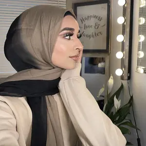 Wholesale Muslim Tie-Dye Hijabs Gradient Cotton Crinkle Hijab Scarf Muslim Shawl Wrap Islamic Headscarf Shawls Supplier