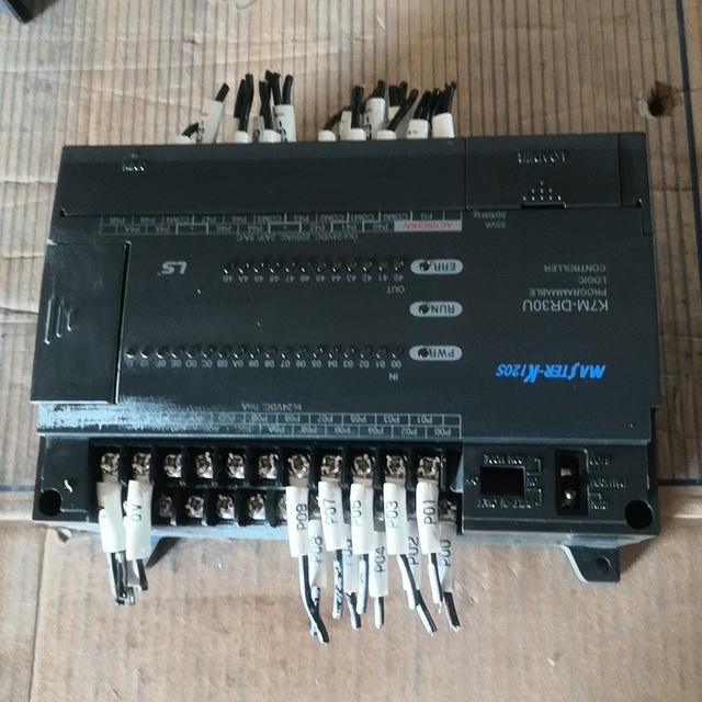 K7M-DR30U Master-K Series DC24V 18Input 12Relay Output PLC