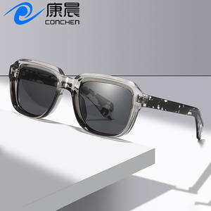 Gafas de Sol Polarizadas TR90 Clásicas con Marco Negro, Lentes TAC UV400, Protección Solar para Conducir, Moda Masculina - Product Image 4