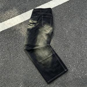 Jeans de Mezclilla Azul Oscuro Lavado para Hombre con Bolsillos, Estilo Casual, Tejido de Mezclilla - Product Image 3