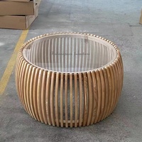 Cadre en rotin naturel au design classique table basse ronde en bois massif pour événement de mariage la plus vendue