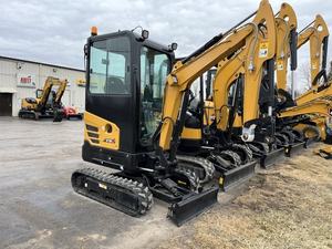 Miniexcavadora Sany SY18C de 1.8 Toneladas, Excavadora Compacta con Motor Yanmar, Orugas Retráctiles, Sistema Hidráulico Auxiliar, Microexcavadora Lista para Exportación - Product Image 4