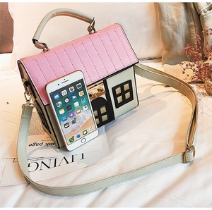 Bolso <span class=keywords><strong>de</strong></span> Mano Tipo Clutch Cruzado <span class=keywords><strong>de</strong></span> Hombro para Mujer con Diseño Divertido, Creativo y Único <span class=keywords><strong>de</strong></span> <span class=keywords><strong>Casa</strong></span> Rosa <span class=keywords><strong>de</strong></span> Dibujos Animados - Product Image 5