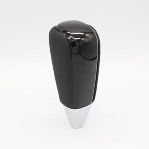 Pomo de palanca de cambios de coche, cuero negro, transmisión automática, ergonómico, para Toyota Land Cruiser - Product Image 1