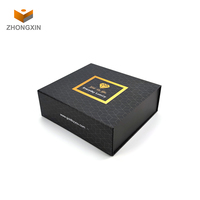 Carton noir pliable personnalisé avec logo doré boîte à rabat à fermeture magnétique boîtes d'emballage de vêtements pour les petites entreprises de vêtements