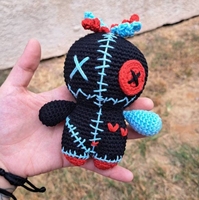 Vente chaude Nouveau Design Crochet Super Belle Enfants Jouets 12cm Haute Poupée Vaudou Amigurumi Porte-clés Coton Matériel