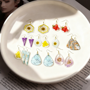 Phụ Nữ Của Handmade Tự Nhiên Hoa Khô Mặt Dây Chuyền Bông Tai Với Rose Pearl Tai Móc Đồ Trang Sức Bán Buôn Chất Liệu Silicone - Product Image 3