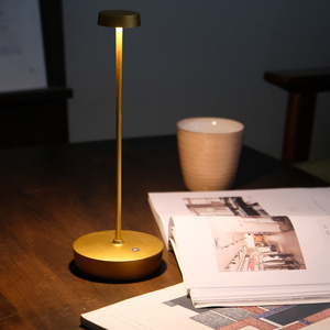 Lámparas de Mesa LED Modernas de Diseño Clásico en Dorado Arena y Negro, Inalámbricas, con Batería, Regulables, Control Táctil, para Cenas, Restaurantes, Interiores - Product Image 6
