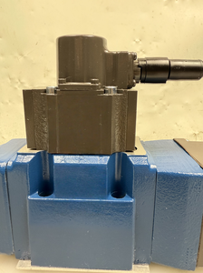 Válvula Direccional Proporcional Hidráulica 4WRDE10V100L-536L24K9MR 4WRDE32V600L-5X/6L24K9/MR-202 4WRP-10-EB41S-1X/G24Z4/M - Product Image 5