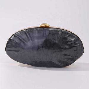 Moda debriyaj çanta kadın mermer kabuk şekli çanta Oval parlak mermer çanta düğün balo parti bayanlar omuz zinciri çanta - Product Image 6