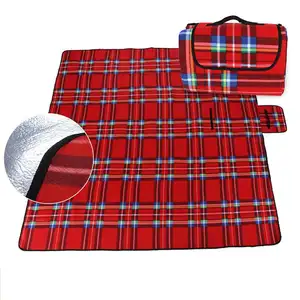 2024 selimut piknik dan portabel kotak merah bulu lembut 3 lapisan selimut bulu lembut untuk pantai