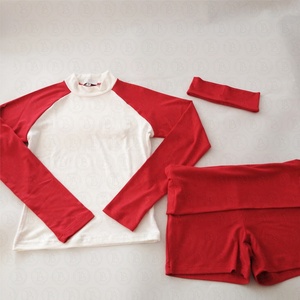 Abbigliamento Estivo Personalizzato per Donne, Set Due Pezzi con Top Corto in <span class=keywords><strong>Cotone</strong></span> Modal e Pantaloncini da Palestra con Risvolto - Product Image 6