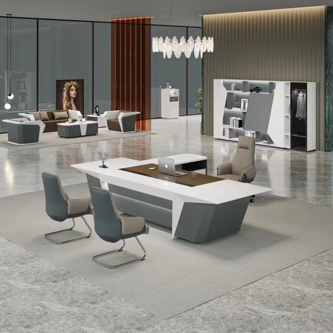 Mobilier de bureau moderne blanc brillant pour PDG avec un design luxueux et une fonction de chargement sans fil, adapté aux cadres supérieurs.