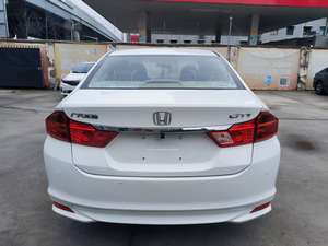 Auto Usado Honda CITY 2016 1.5L Automático Sedán Gasolina Buen Estado <span class=keywords><strong>Sin</strong></span> Accidentes Volante a la Izquierda 2009-2019 Todos Disponibles para la Venta - Product Image 4