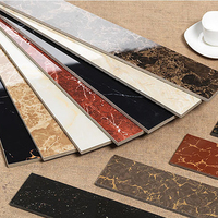 Machine de découpe automatique de mosaïques avec 1 tête multi-disques pour carreaux de plinthe en céramique, dotée d'un coupe-pierre automatique
