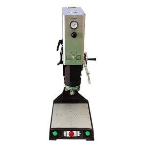 Machine de soudage par ultrasons pour plaques de cartes en plastique 15kHz 20kHz 2600W Scelleuse de plaques de cartes à collectionner - Product Image 4