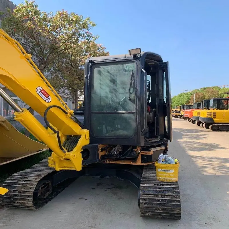 Mini pelle Kobelco 55 d'occasion 5.5 tonnes Kobelco 55 à vendre Mini pelles à cabine d'occasion