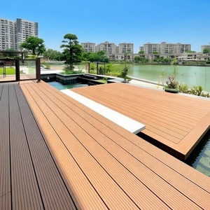 Revêtement de sol extérieur en WPC résistant aux UV Everwall avec surface personnalisée pour la conception de terrasses sur le lac - Product Image 6