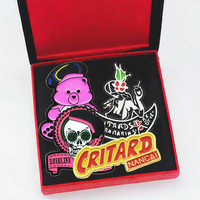 Vente en gros usine : Pins de revers en alliage émaillé, personnalisables avec logo, motif patriotisme et dessin animé, impression typographique, pour souvenirs et publicité