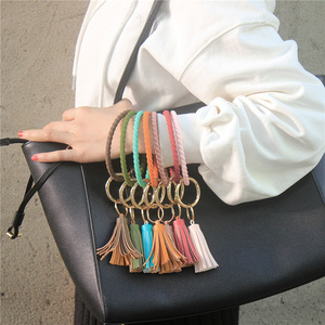 Pulsera de silicona giratoria de onda de bambú, llavero con borla de cuero PU, llavero antipérdida para <span class=keywords><strong>coche</strong></span>, anillo de <span class=keywords><strong>muñeca</strong></span> - Product Image 3