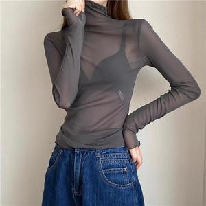 T-shirt sexy pour femme, haut transparent en maille à manches longues, coupe ajustée, col roulé uni, en soie, avec dentelle, style crop top - Product Image 3
