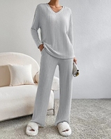 Nouvel ensemble tricoté décontracté pour femme, coupe droite, col en V, avec pantalon ample, collection automne 2026