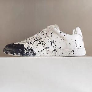 Zapatillas de Cuero Estilo Vintage para Pareja, de Caña Baja, con Cordones, Pintadas a Mano con Graffiti, Modernas y a la Moda para Caminar - Product Image 4