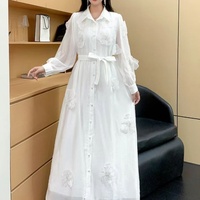 Robe chemise maxi élégante et luxueuse à fleurs tissées pour femmes avec manches longues, détails boutonnés, tenue formelle et décontractée