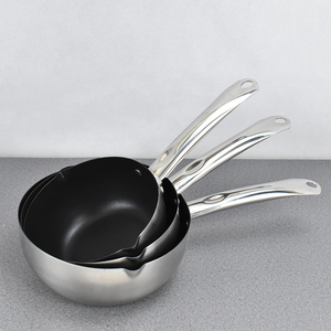 Olla/Casserole en fonte japonaise éco-responsable Yukihira innovante pour faire bouillir le lait, compatible induction - Product Image 1