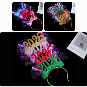 Diadema de Alambre Dorado 2026, 23x21cm, Accesorio Luminoso para Fiesta de Año Nuevo - Product Image 3