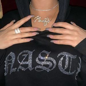 Sudadera con Capucha Personalizada con Pedrería para Hombre, 100% Algodón, con Letras de Pedrería, Negra, Gruesa, Unisex - Product Image 4