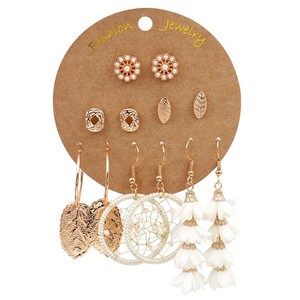 Juego de Aretes de Aro con Perlas, Diseño de Flor Dorada para Mujer, Perlas Blancas, Joyería para Fiesta, Aleación de Zinc, 8 Piezas - Product Image 5