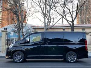 Toyota Granvia d'occasion (Importation parallèle) 2023 3.5L Traction avant 7 places - Product Image 4