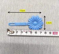 Lot de 10 barrettes à cheveux auto-agrippantes en forme de fleur pour filles, sur carte, pour enfants