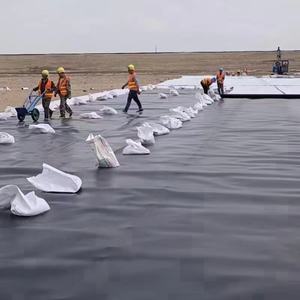 Bâche de bassin en <span class=keywords><strong>polyéthylène</strong></span> haute densité (HDPE) et <span class=keywords><strong>polyéthylène</strong></span> linéaire à faible densité (LLDPE) anti-UV conforme à la norme ASTM, pour usage en pisciculture et en barrage, avec garantie de plus de 5 ans - Product Image 3