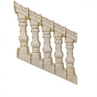 Moulage de garde-corps d'escalier incliné de style européen pour villa, balustrade extérieure avec design de colonne romaine