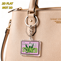 Porte-clés rectangulaire amusant en acrylique, fond violet avec feuille verte et texte ludique, pendentif transparent avec anneau métallique