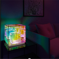 Chambre à coucher moderne, salon décoré avec acrylique arc-en-ciel, lampe de table personnalisée rubik's Cube LED