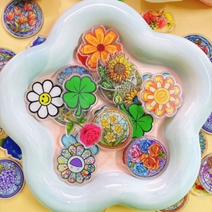 Pièces acryliques personnalisables en forme et couleur variées, motif dessin animé, 500g, frais de moulage réduits, pour accessoires de badges DIY, perles focales, faible <span class=keywords><strong>OMQ</strong></span> - Product Image 4