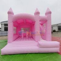 Château gonflable avec toboggan, design cupcake rose, usage commercial, matériau PVC, capacité 500 kg, portable, garantie 3 ans