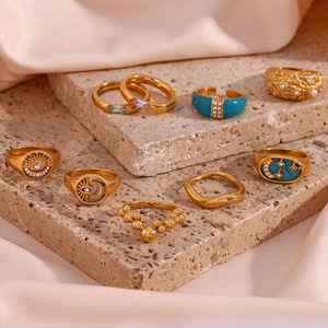 Moda europea y americana, diseño de nicho, combinación de anillo de acero de titanio retro, chapado en acero inoxidable con oro de 18 quilates, microincrustaciones - Product Image 1