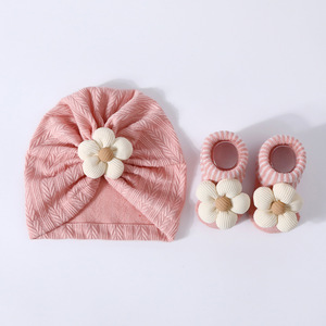 Ensemble bébé nouveau-né Kaiyue 100% coton, bonnets et chaussons élastiques pour tout-petits, service OEM disponible - Product Image 5