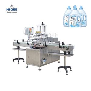 Machine de remplissage et de capsulage pour bouteilles en plastique 3ltr -5ltr Ligne de remplissage pour liquides à <span class=keywords><strong>faible</strong></span> viscosité - Product Image 1