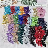 Applique en dentelle florale brodée faite à la main pour robes de mariée, à coudre, en forme de col en dentelle perlée pour vêtements